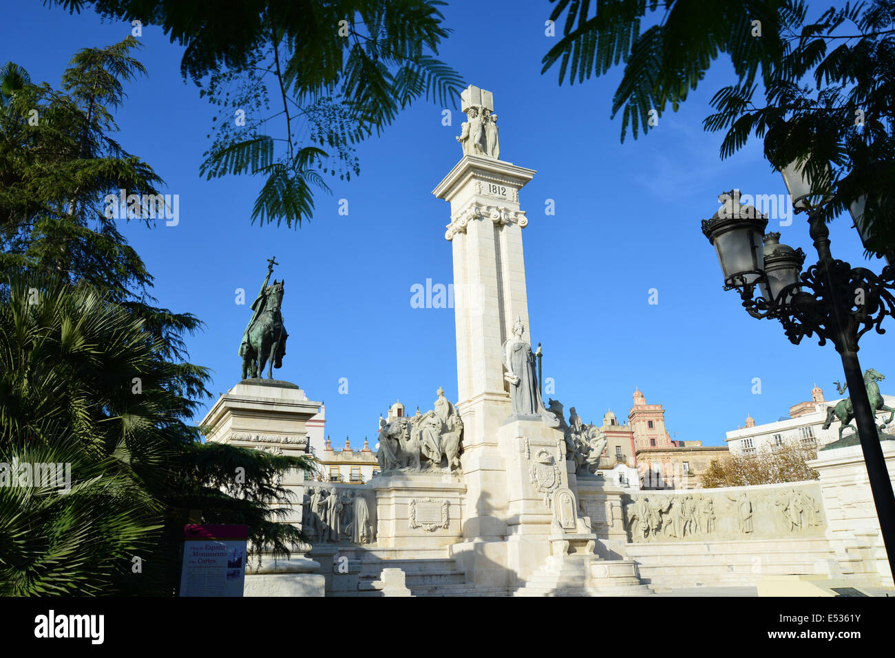Monumento alla Costituzione del 1812, Plaza de Espana, Cádiz, Provincia di Cadice, Andalusia, il Regno di Spagna Foto Stock