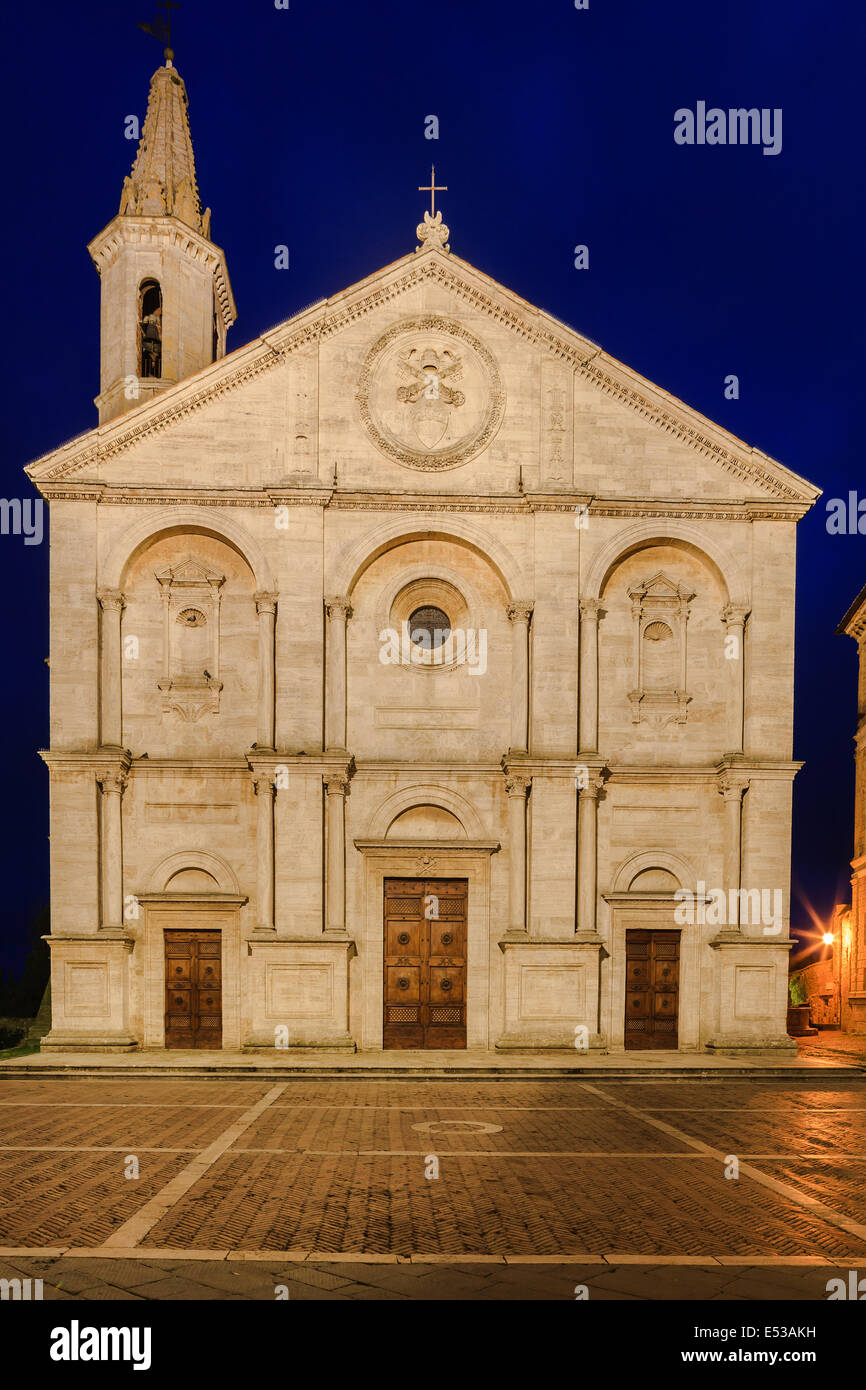 Duomo di Pienza - costruita per volontà del Papa Pio II a Pienza, Toscana, Italia Foto Stock