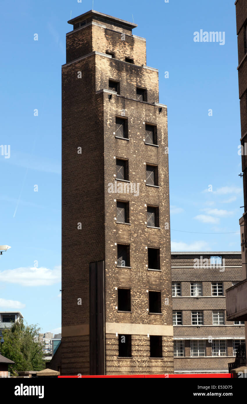 Lambeth, Londra Vigili del Fuoco sede torre di perforazione Foto Stock