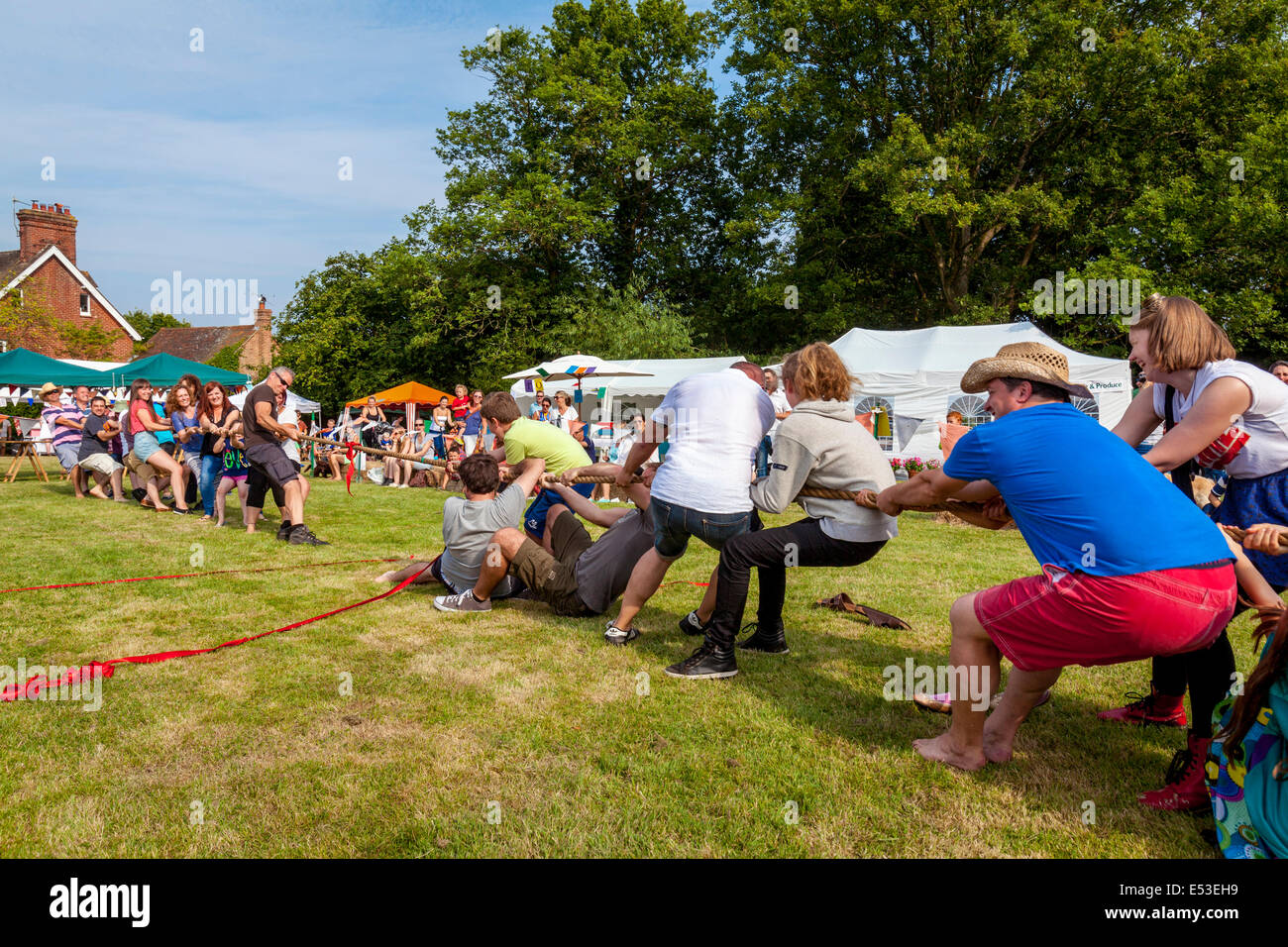 Rimorchiatore di guerra, Fairwarp Village Fete, Sussex, Inghilterra Foto Stock