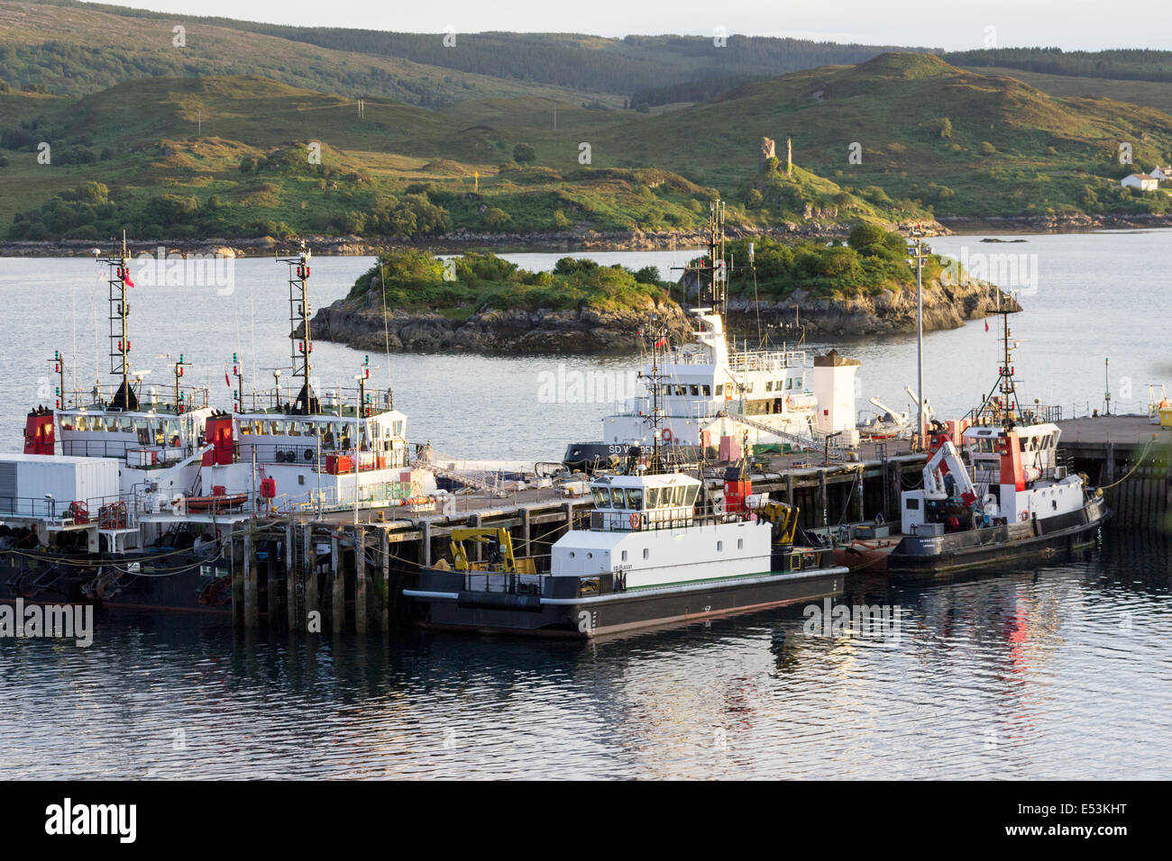 Spese di spedizione a Kyle of Lochalsh Porto West Coast of Scotland Regno Unito Foto Stock