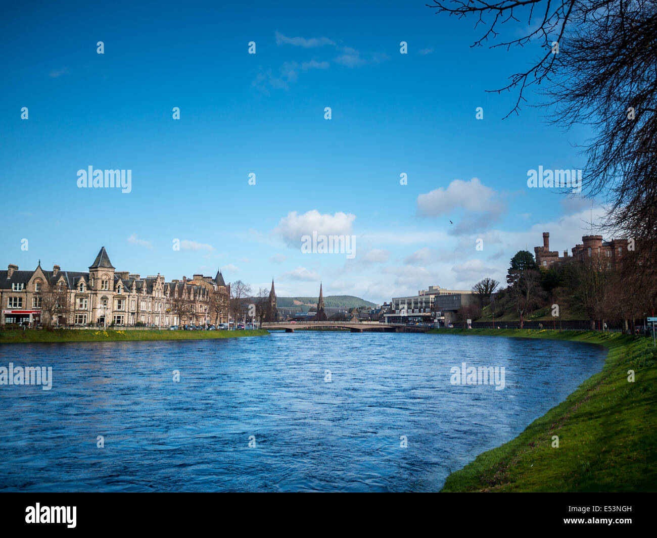 Inverness city vista sul fiume Ness Foto Stock