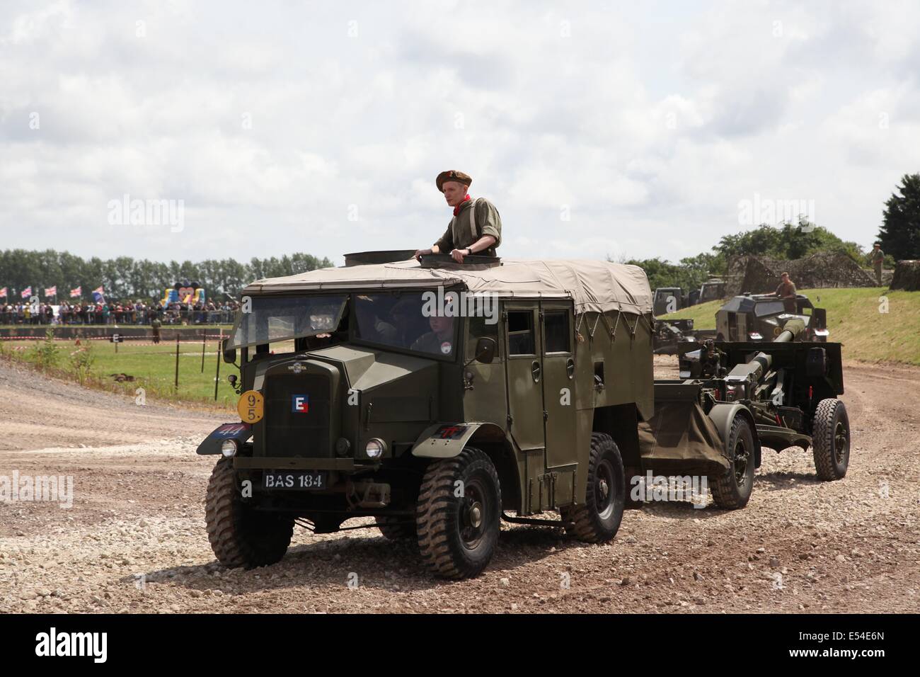 British Morris C8 trattore d'artiglieria e 25 Pounder Gun - Bovington Foto Stock