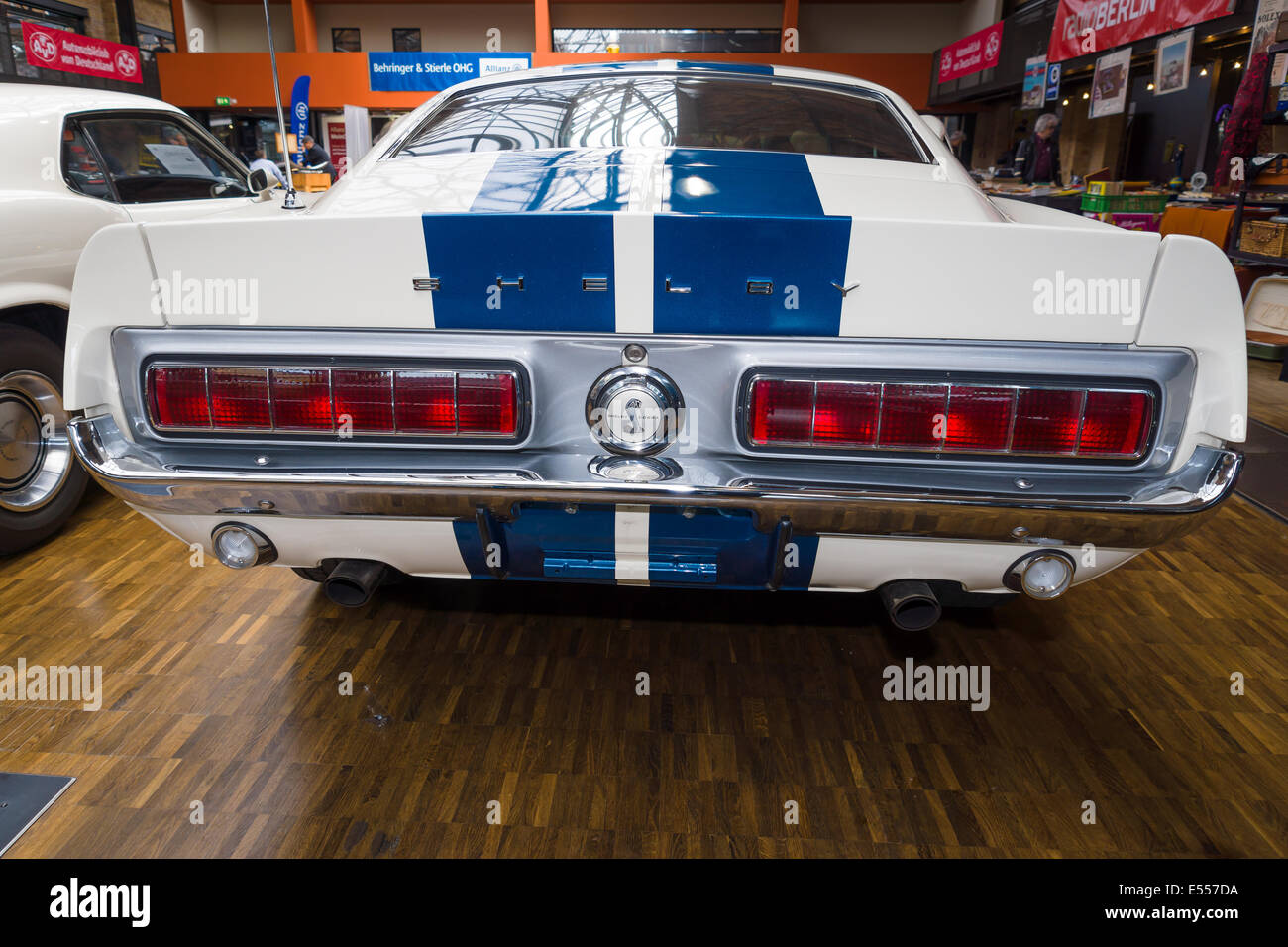 La Shelby Mustang GT350 fastback (1967) - è una versione ad alte prestazioni della Ford Mustang. Vista posteriore. Foto Stock
