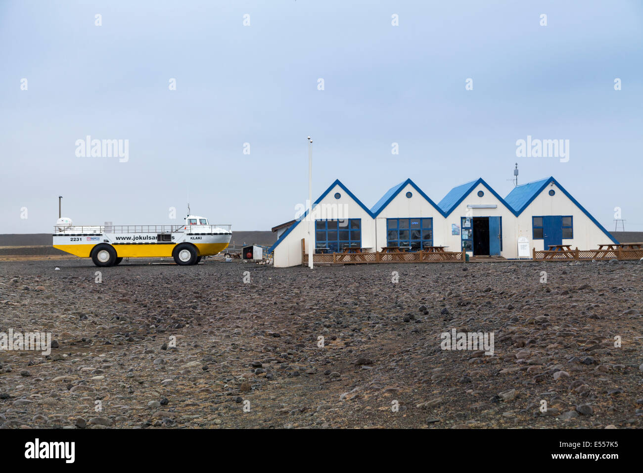 Centro Informazioni Visitatori del tour in barca società presso Jokulsarlon laguna glaciale, Islanda Foto Stock