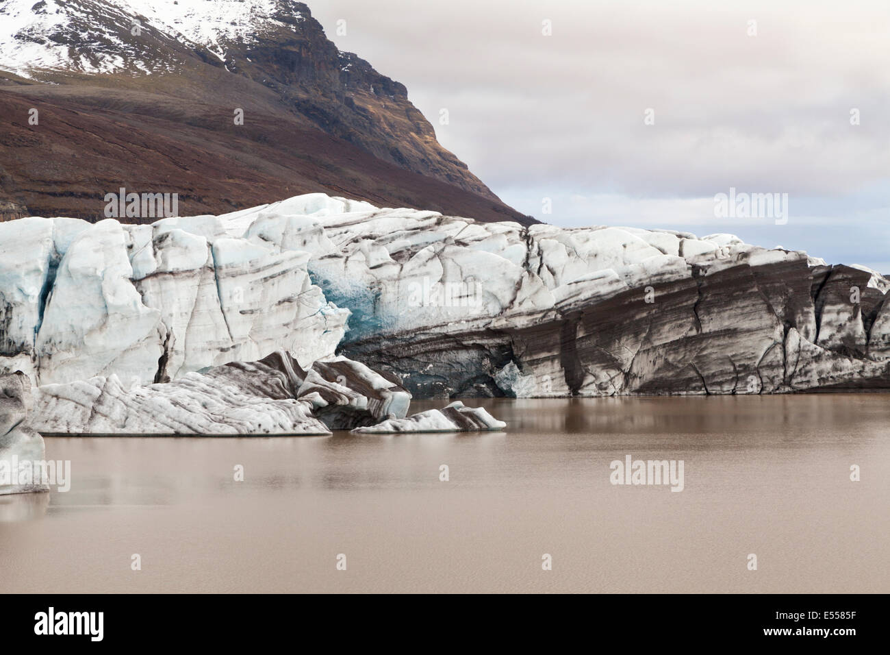 Fjallsárlón laguna glaciale Jökulsárlón vicino sulla costa sud est dell'Islanda Foto Stock