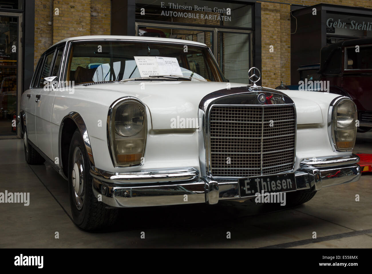 Full-size limousine Mercedes-Benz 600 (passo corto), 1969. Ventisettesimo giorno Oldtimer Berlin - Brandenburg Foto Stock