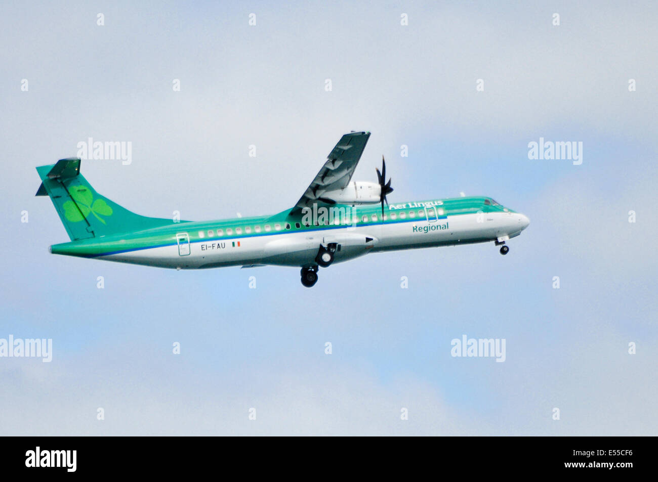 San Darragh (EI-FAU), un ATR 72 600 azionato da aria Stobart (ex Arann) per Aer Lingus Foto Stock