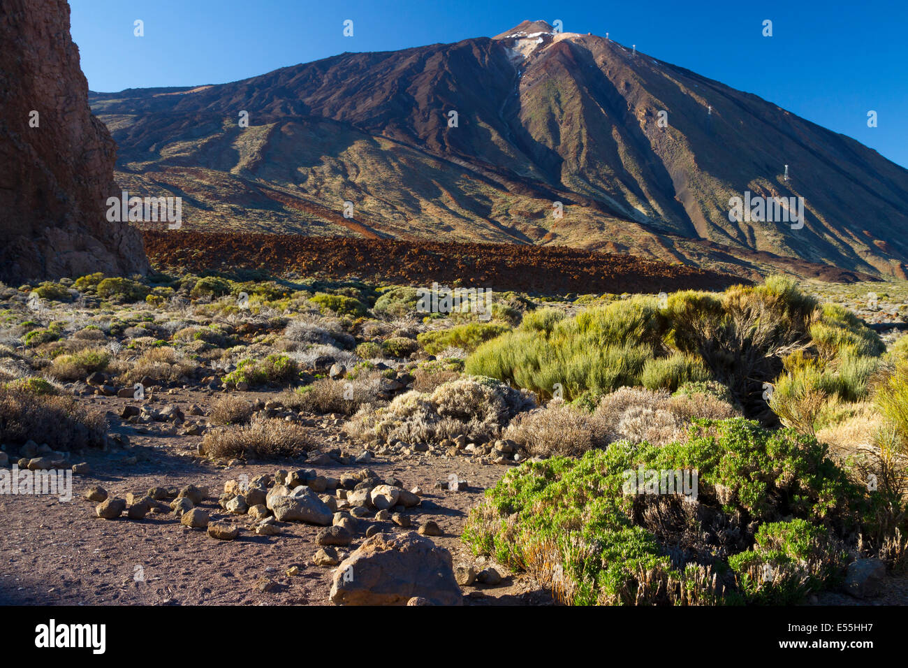 Vulcano Teide e formazione di lava. Parco Nazionale di Teide. La Orotava, Tenerife, Isole Canarie, Oceano Atlantico, Spagna, Europa. Foto Stock