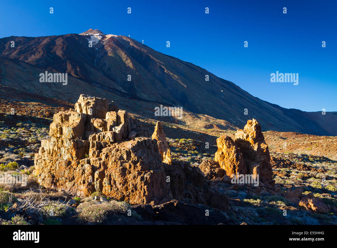 Vulcano Teide e formazione di lava. Parco Nazionale di Teide. La Orotava, Tenerife, Isole Canarie, Oceano Atlantico, Spagna, Europa. Foto Stock