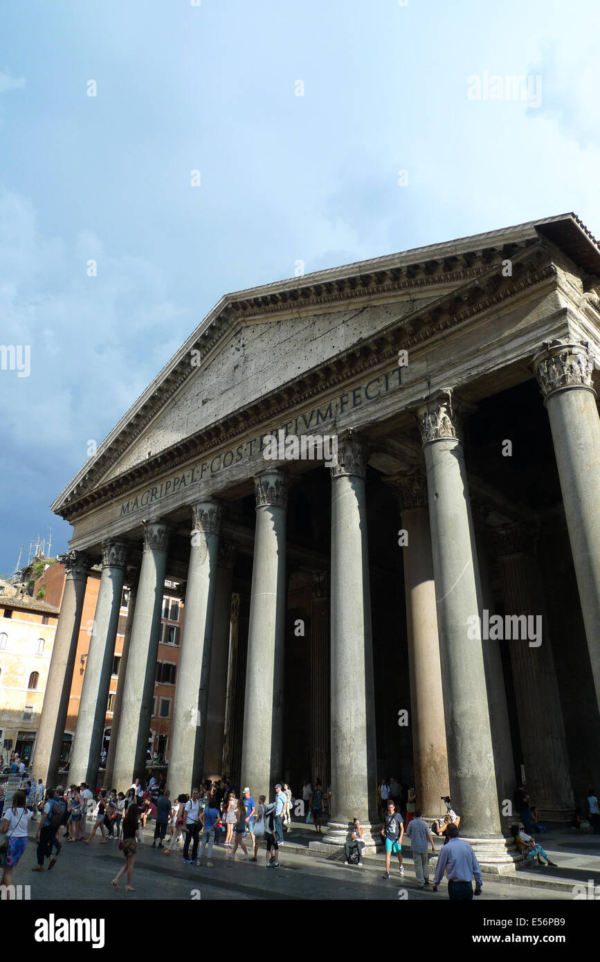 Il Pantheon, in Piazza della Rotonda, Roma, lazio, Italy. Foto Stock