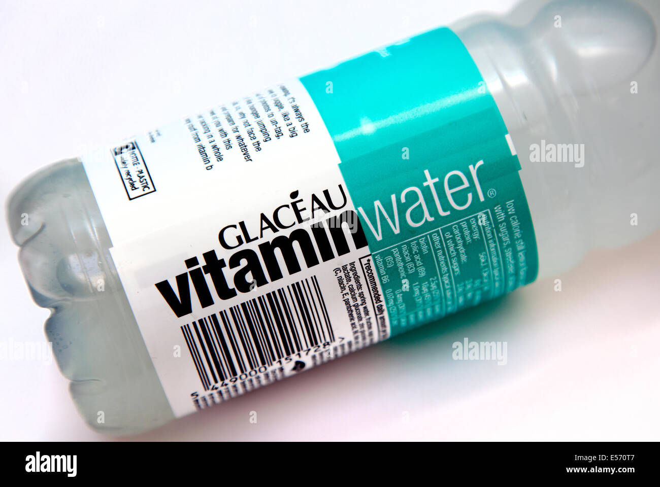 Vitamina acqua energy drink - artista rap 50 Cent è un investitore - ora di proprietà di Coca Cola Foto Stock