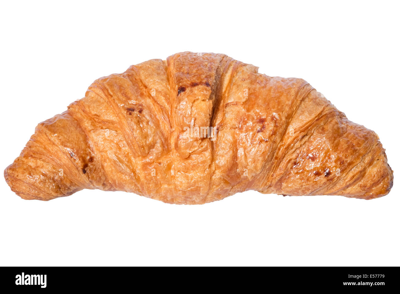 Croissant tagliati o isolata contro uno sfondo bianco. Foto Stock