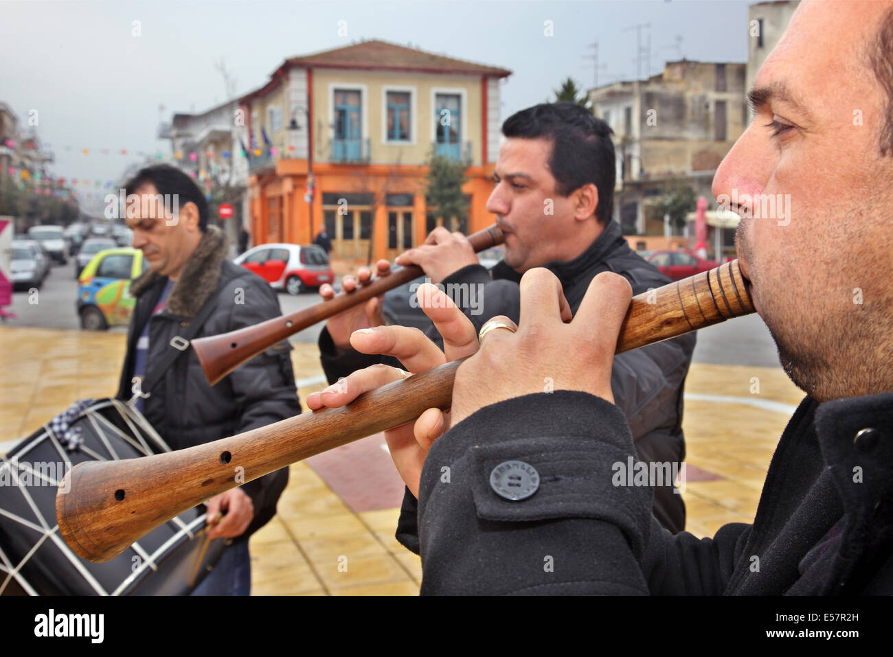 Musicisti tradizionali da Irakleia (o 'Herakleia') città ,Serres, Macedonia, Grecia. Foto Stock