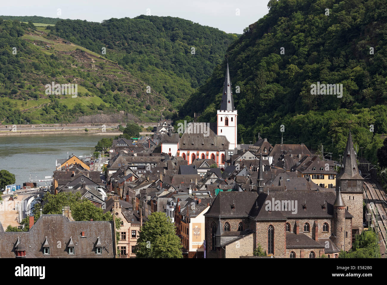 Townscape di St. Goar am Rhein, patrimonio mondiale Unesco Valle del Reno superiore e centrale, Renania-Palatinato, Germania Foto Stock