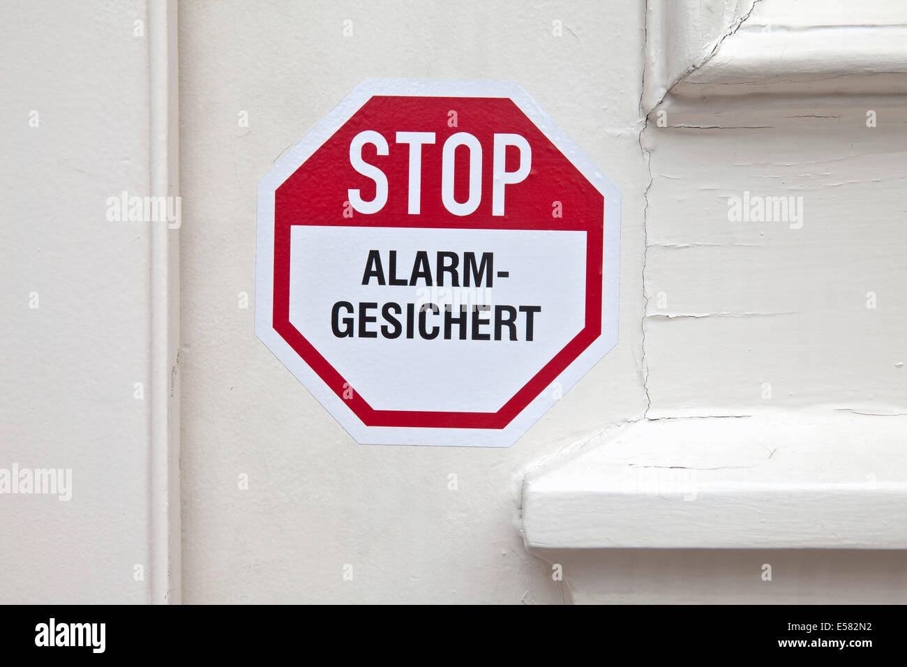 Stop, sistema di allarme, adesivo sulla porta, Germania Foto Stock