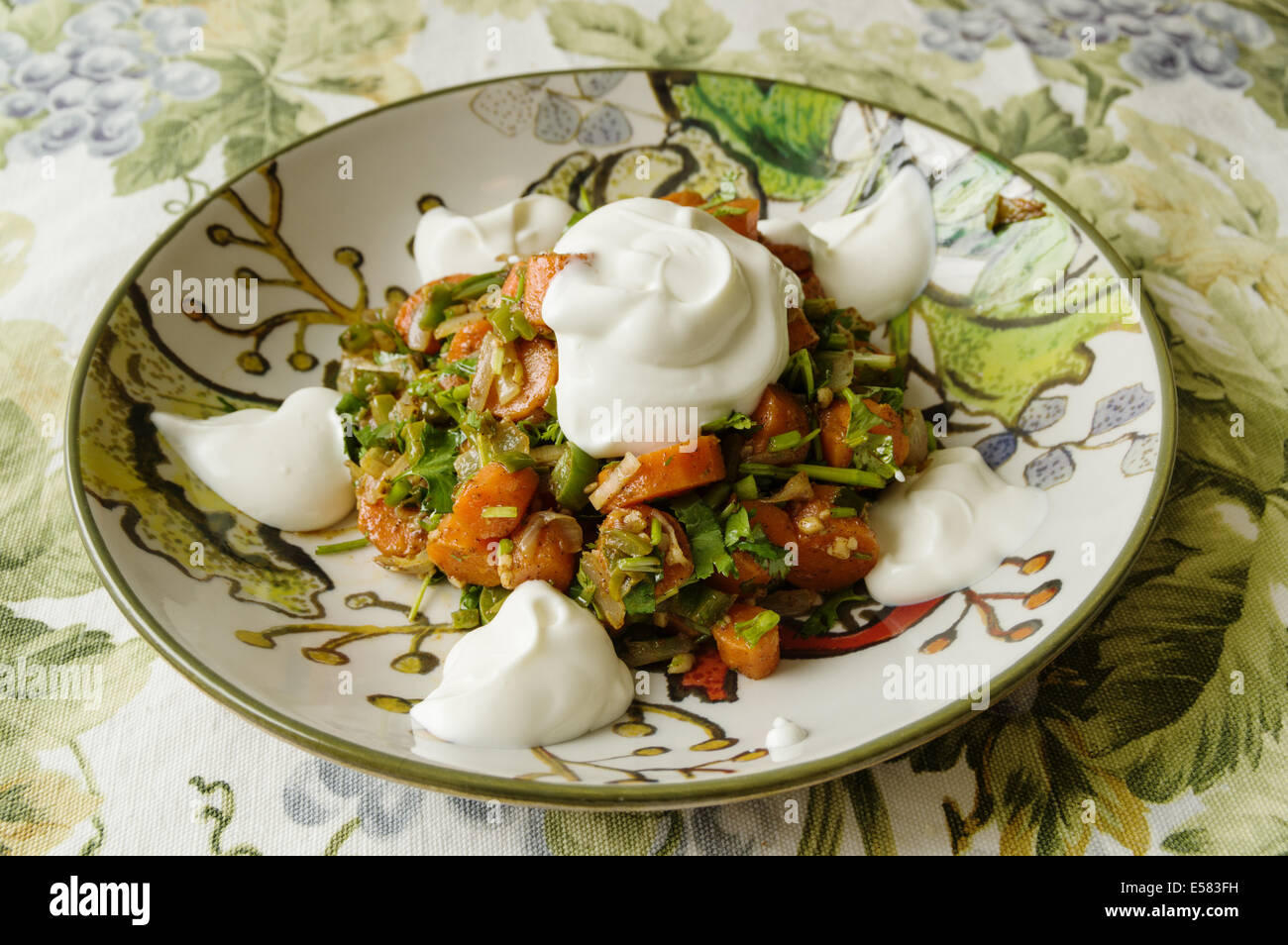 Marocchina Insalata di carote su una piastra Foto Stock