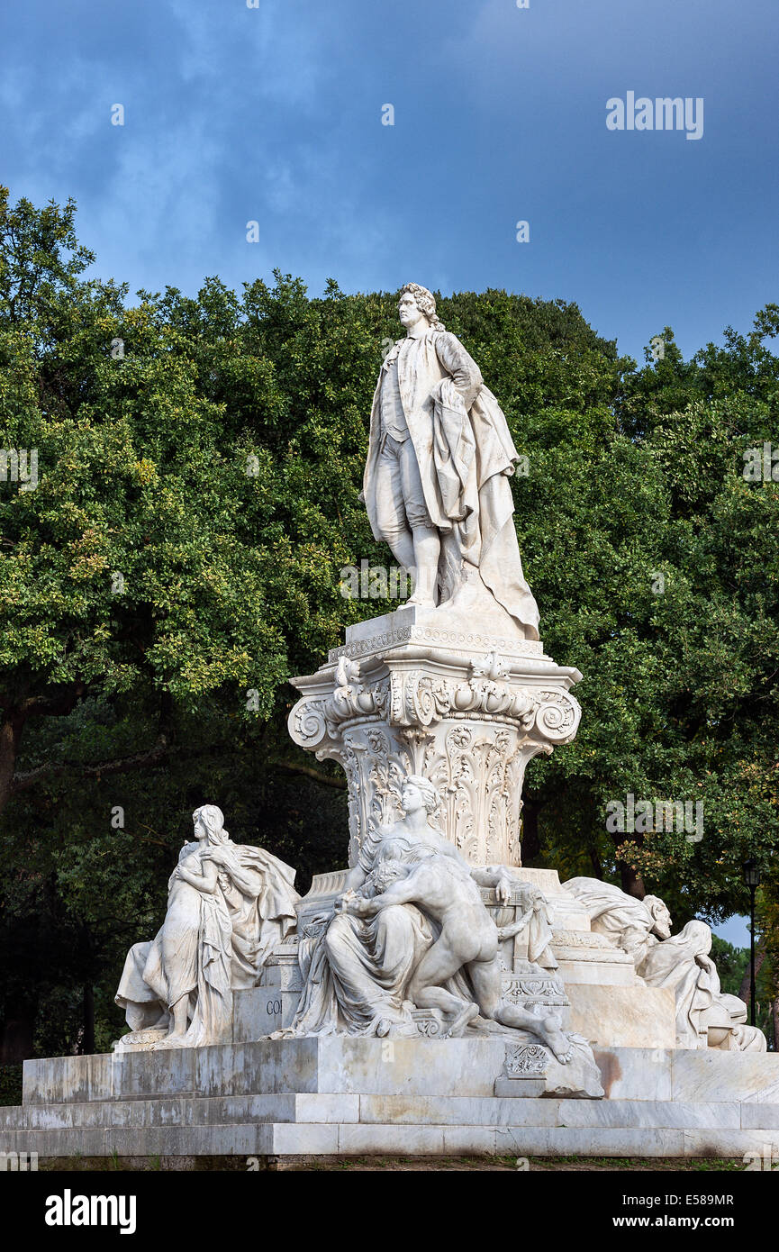 Statua di scrittore tedesco Johann Wolfgang von Goethe a Villa Borghese, Roma, Italia Foto Stock