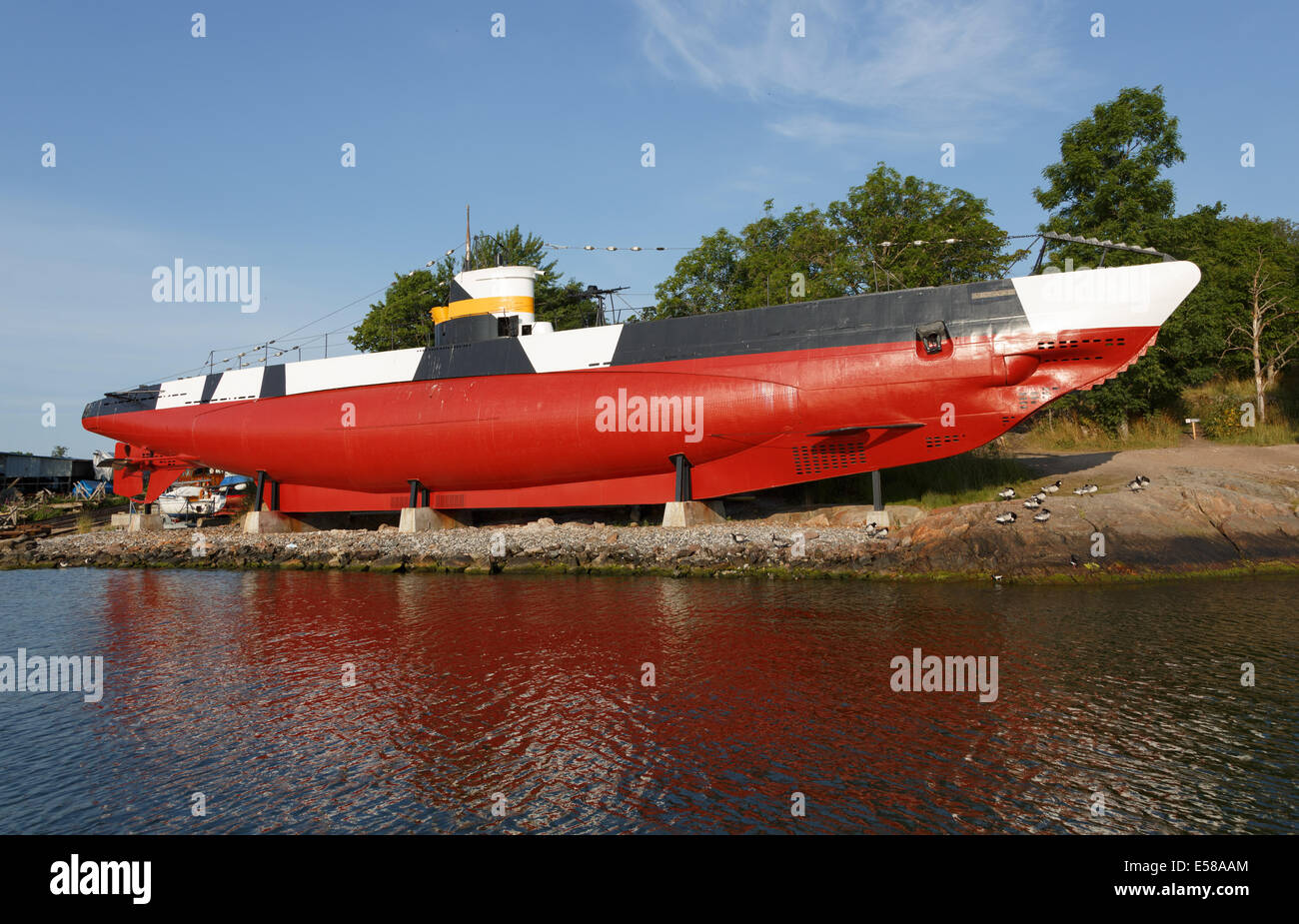 Il veterano della Seconda guerra mondiale sommergibile Vesikko della Marina finlandese sul display come una nave museo a Suomenlinna fortezza sul mare. Foto Stock