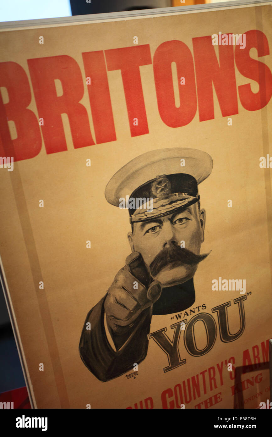 Lord Kitchener vuole la guerra assunzione poster da 1914 Foto Stock