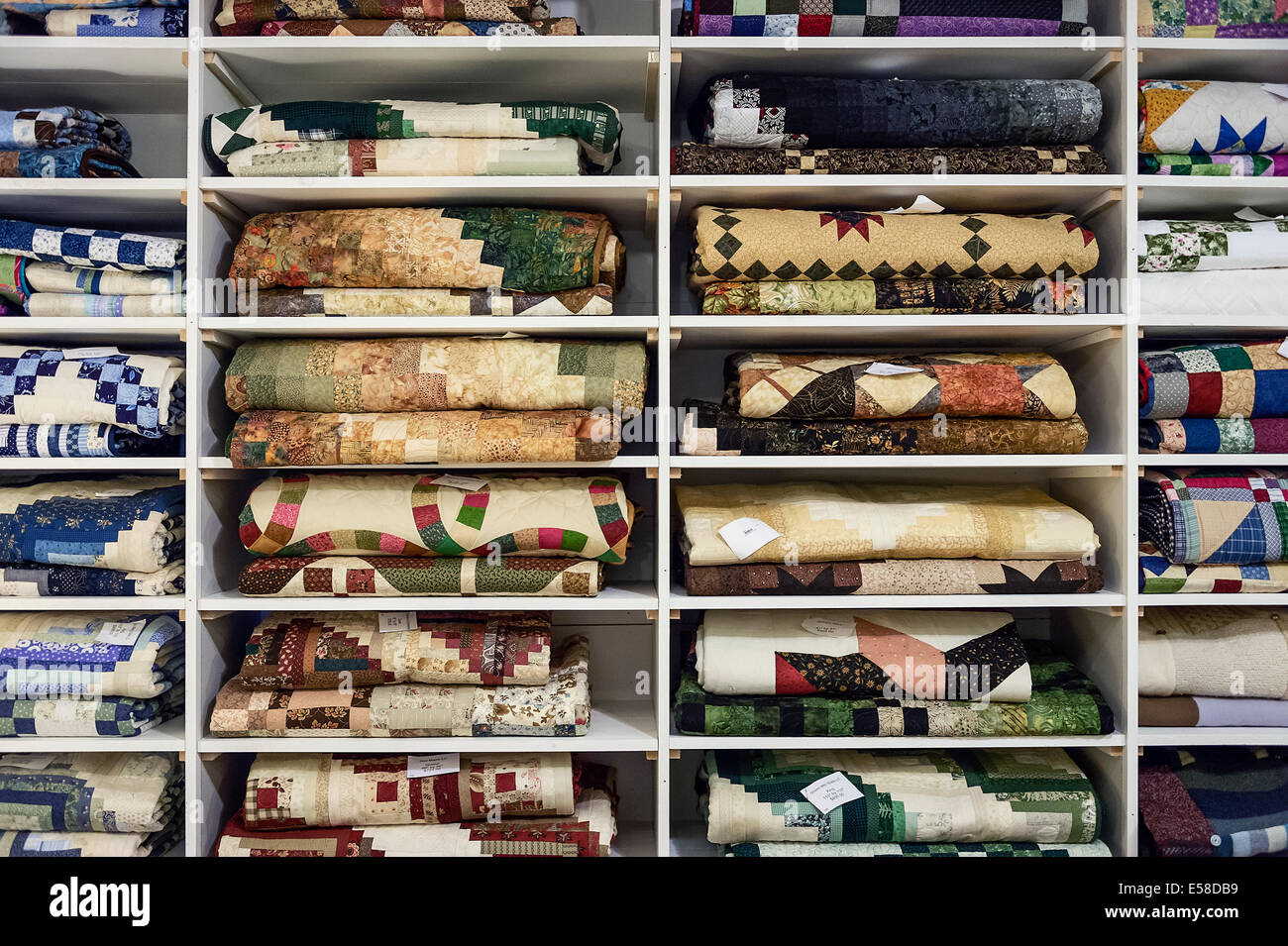 Fatte a mano display quilt presso il paese store, Newfane, Vermont, USA Foto Stock