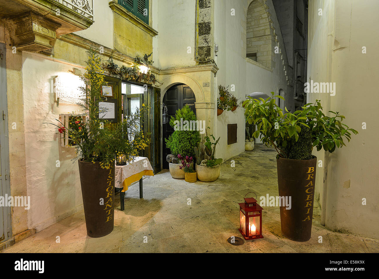 Italia Puglia Puglia Valle d'Itria Locorotondo la città vecchia Foto Stock