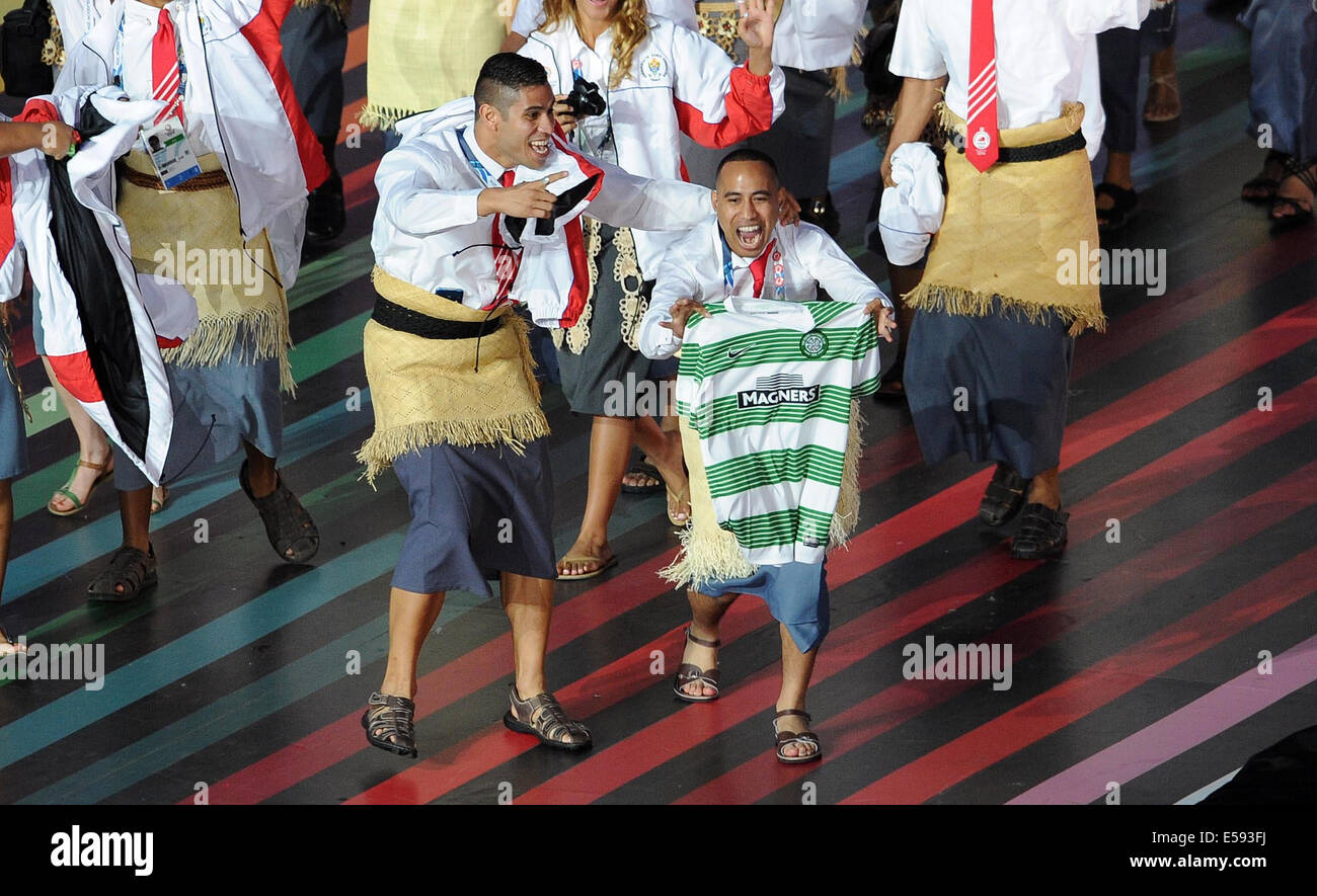 LOMALITO MOALA CON CELTIC SHI TONGA CELTIC PARK GLASGOW Scozia 23 Luglio 2014 Foto Stock