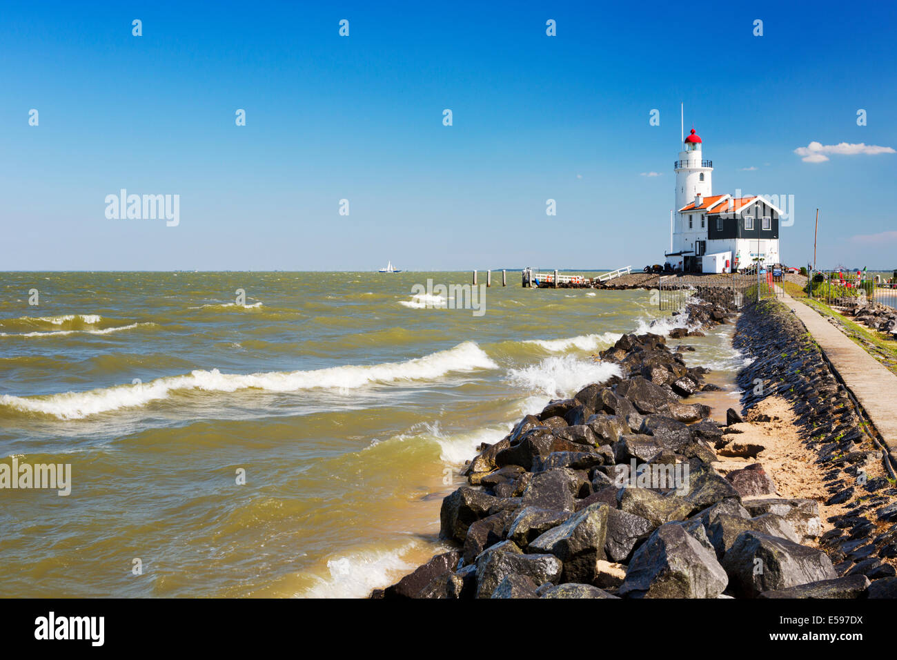 Il faro di isola di Marken nei Paesi Bassi Foto Stock