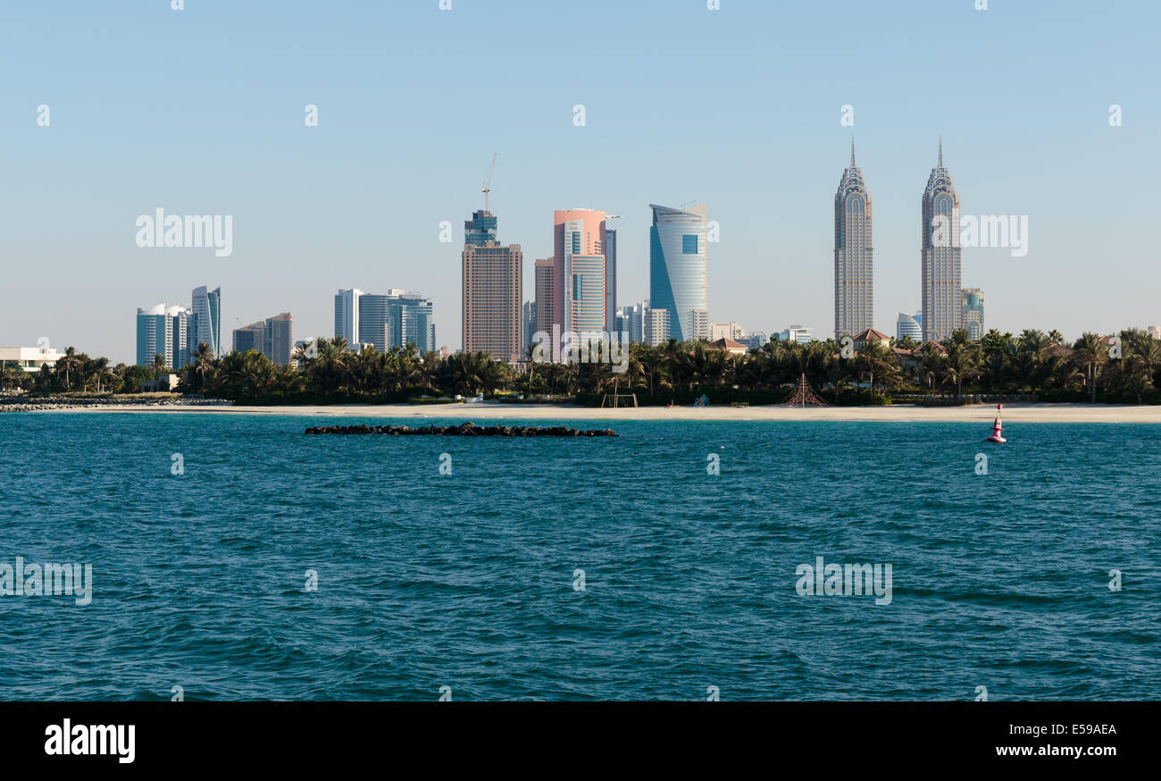DUBAI, Emirati Arabi Uniti - 7 novembre: vista generale della Marina di Dubai, il 7 novembre 2013, Dubai, EAU. Nella città di canale artificiale le Foto Stock