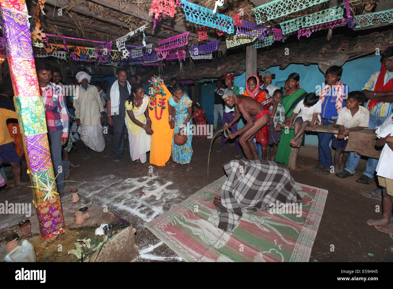 Tribal cerimonia di nozze, Kamar tribù, Barbara Village, Chattisgadh, India Foto Stock