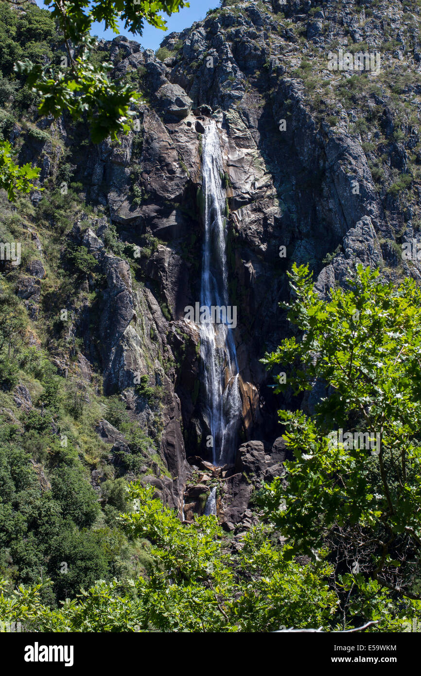 Fiume, cascata Arizcun Geopark, Geoparco, Arizcun, Portogallo, Europa Foto Stock