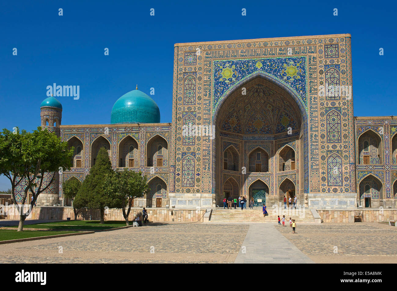 Madrasah Tilya-Kori, Registan, Samarcanda, Uzbekistan Foto Stock