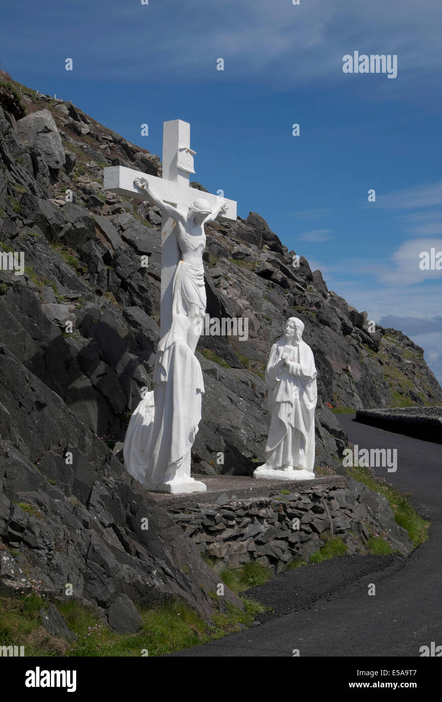 Crocifissione scultura alla testa Slea, penisola di Dingle, nella contea di Kerry, Irlanda Foto Stock