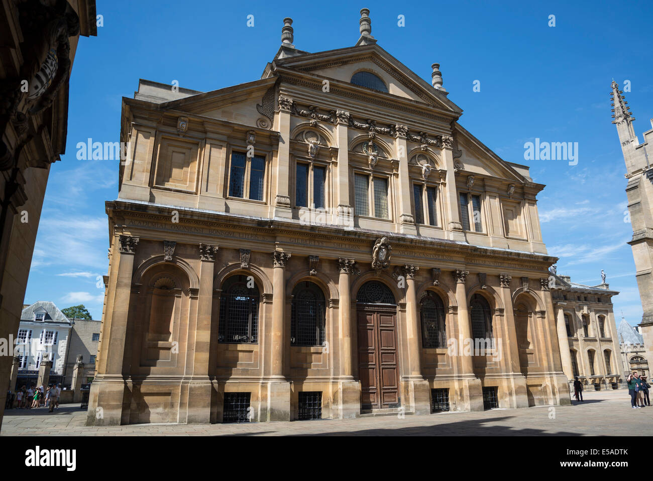 La facciata della Sheldonian Theatre, Oxford, England, Regno Unito Foto Stock
