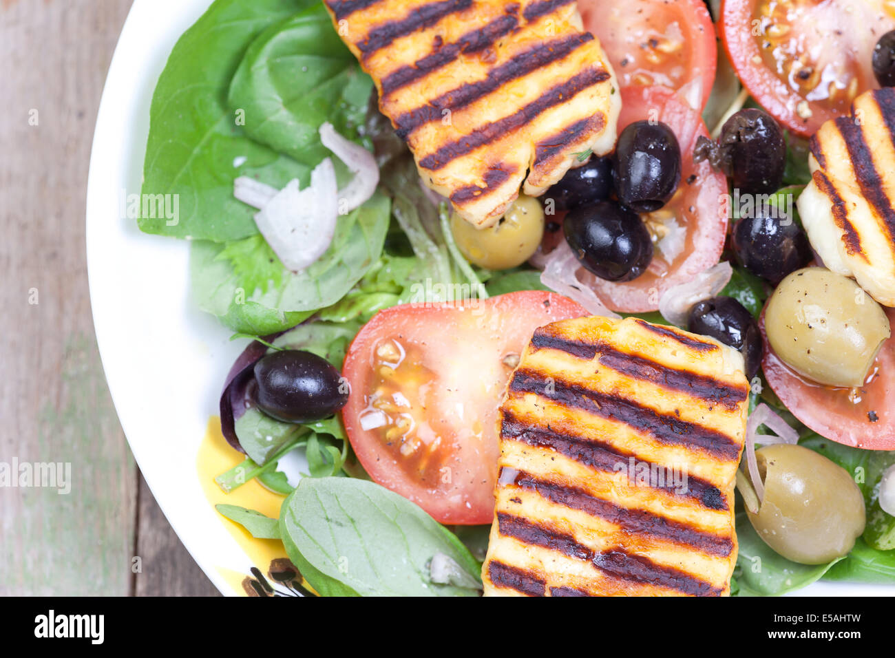 Close up foto di insalate halloumi Foto Stock