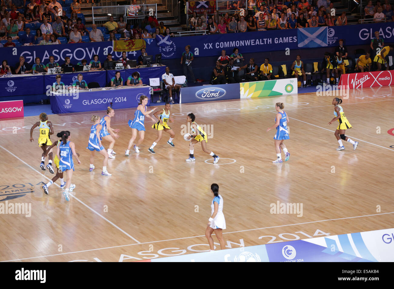 Netball confronto preliminare tra la Scozia e Saint Lucia presso la Glasgow 2014 Giochi del Commonwealth. Scozia vincere 58-30 Credito: Kenny Williamson / Alamy Live News Foto Stock