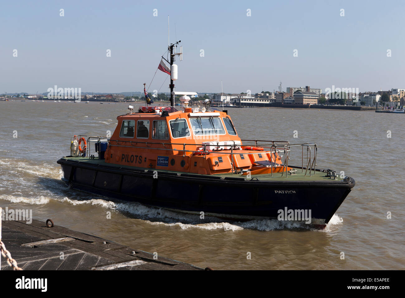 Porto di London Authority Fresa pilota 'Patrol' all'Tilbury Imbarcadero, Essex, Inghilterra, Regno Unito. Foto Stock