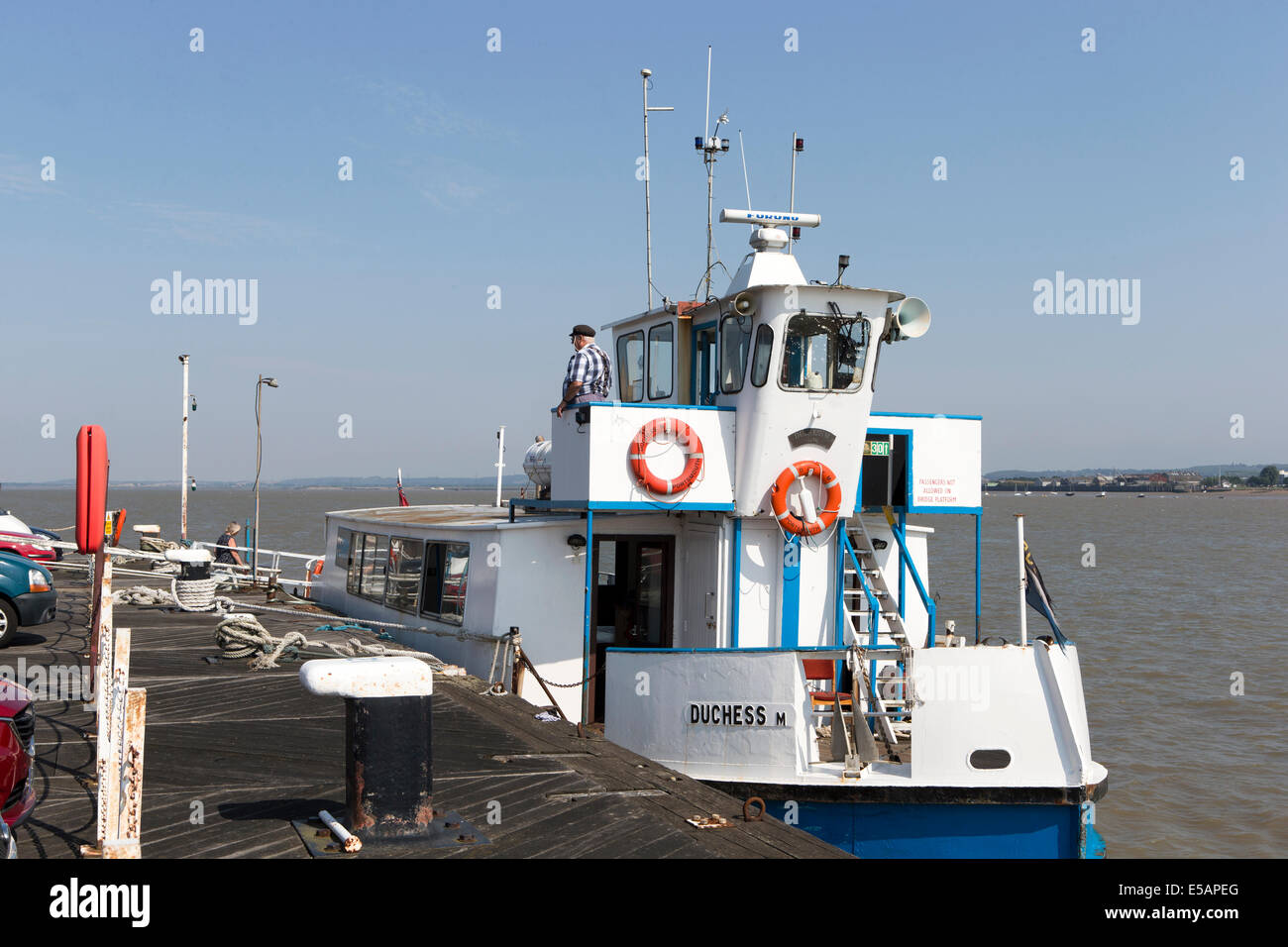 Il traghetto Duchess M sul Tilbury-Gravesend incrocio Tilbury Imbarcadero, Essex, Inghilterra, Regno Unito. Foto Stock