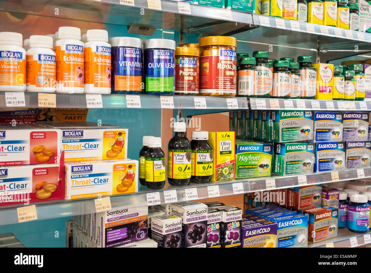 Melbourne Australia,Victoria CBD Central Business,District,Flinders Street,farmacia,farmacia,farmacia,vendita,scaffali scaffali,gelatina reale,Bioglan,oliva le Foto Stock