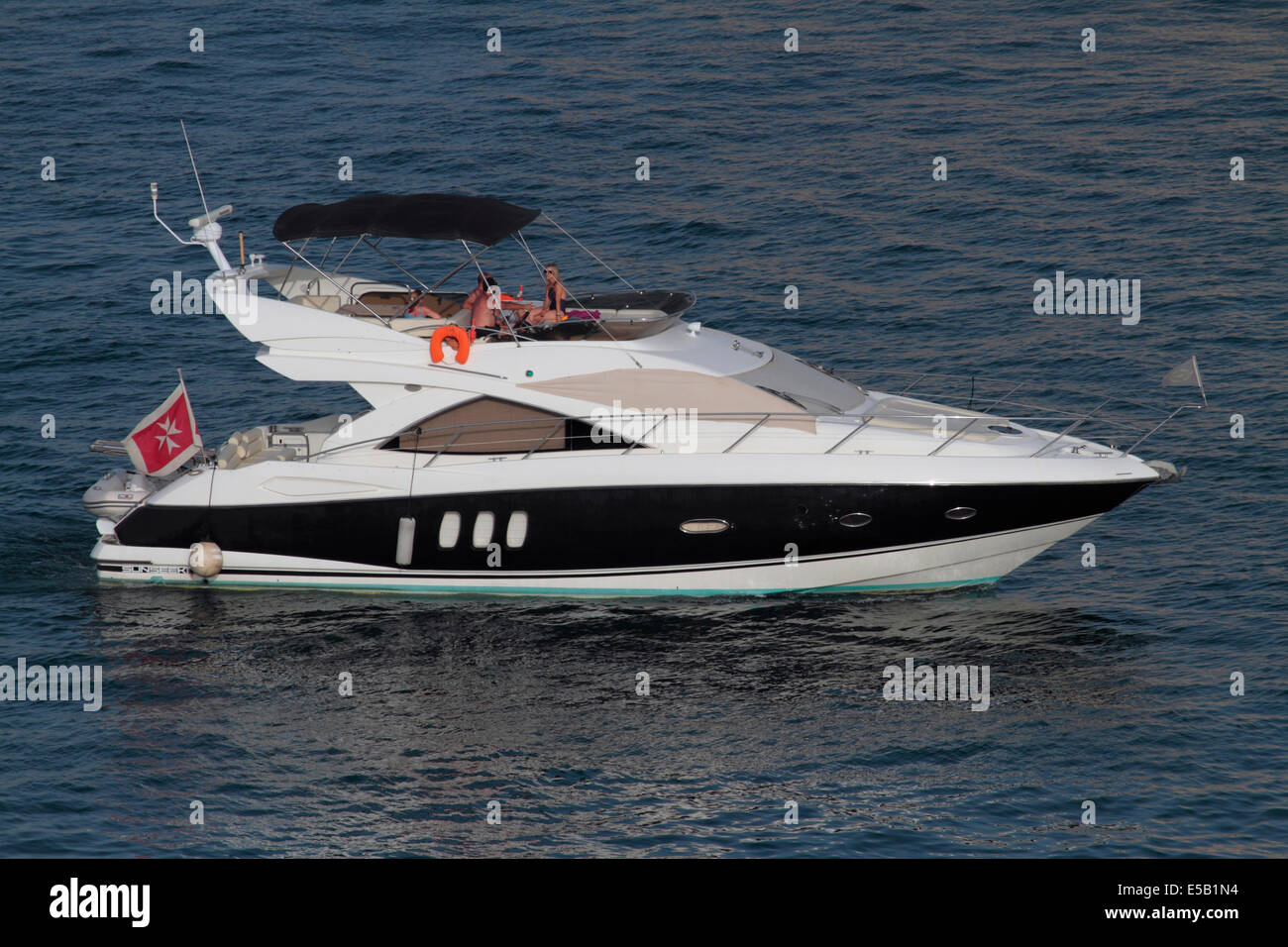 Sunseeker Manhattan 50 yacht di grandi dimensioni. Solo uso editoriale. Foto Stock