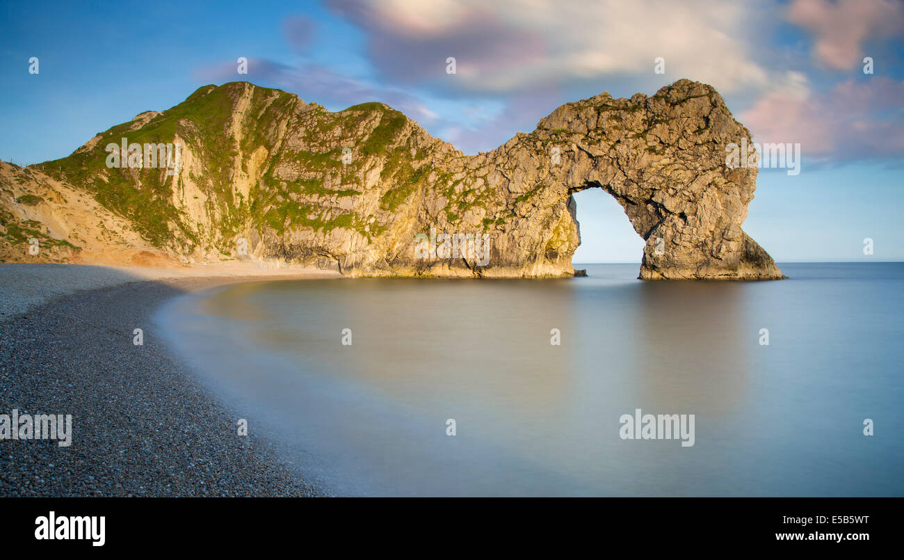 Serata a Durdle porta lungo la Jurassic Coast, Dorset, Inghilterra Foto Stock