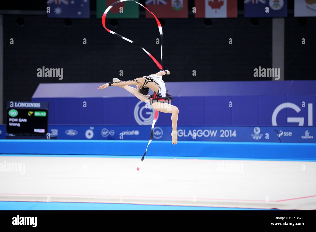 Glasgow, Scotland, Regno Unito. 26 Luglio, 2014. Giochi del Commonwealth il giorno 3. La ginnastica ritmica. Glasgow, Scotland, Regno Unito. Wong Poh San (Malesia) prende di argento nella disciplina di nastro Credit: stili di Neville/Alamy Live News Foto Stock