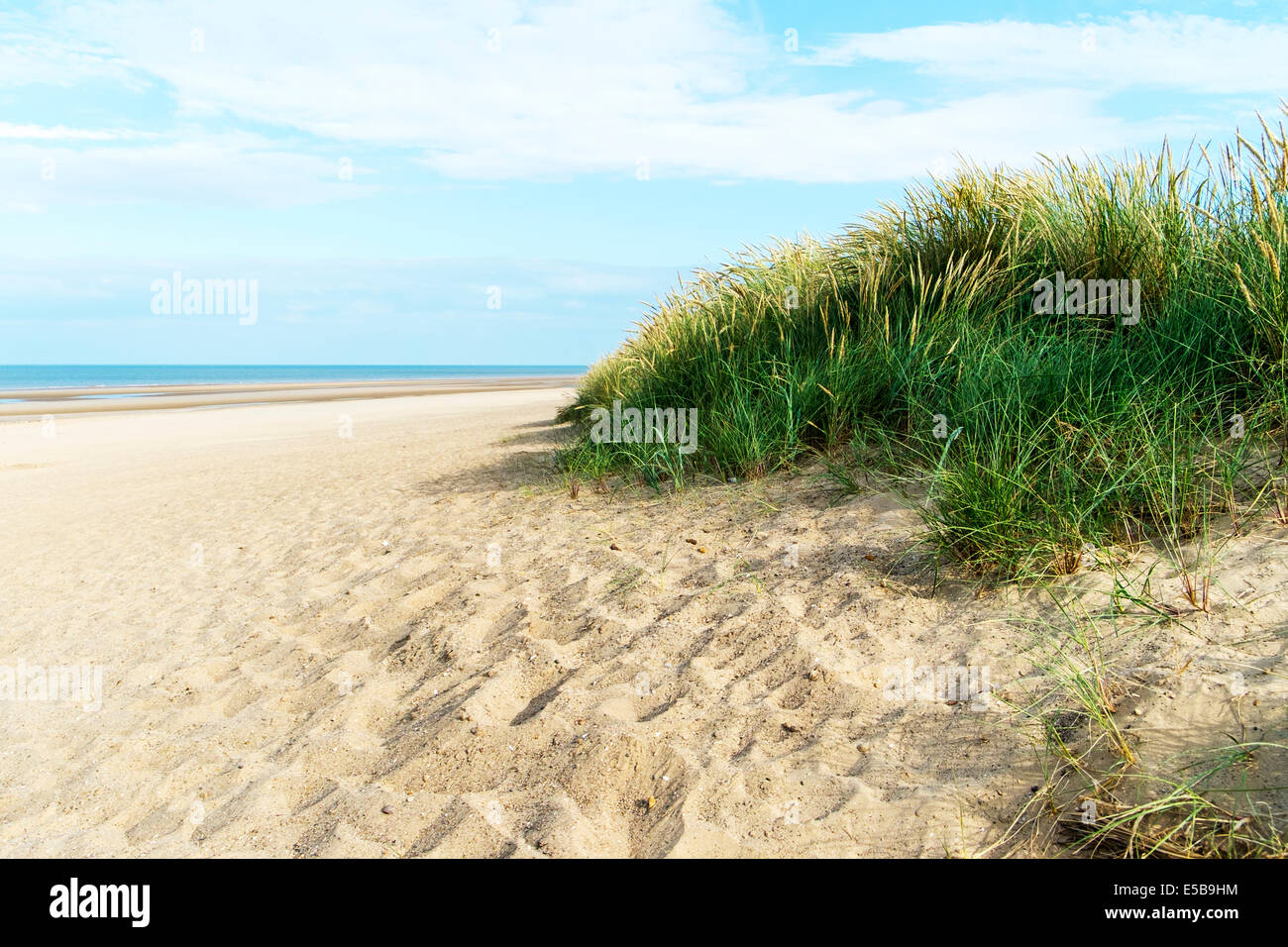 Mablethorpe dune di sabbia spiaggia costa duna costiera estate mare vuoto Foto Stock