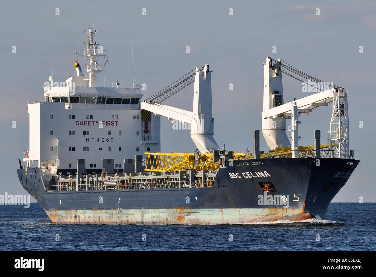Nave da carico generale BBC Celina in entrata al fiordo di Kiel Foto Stock
