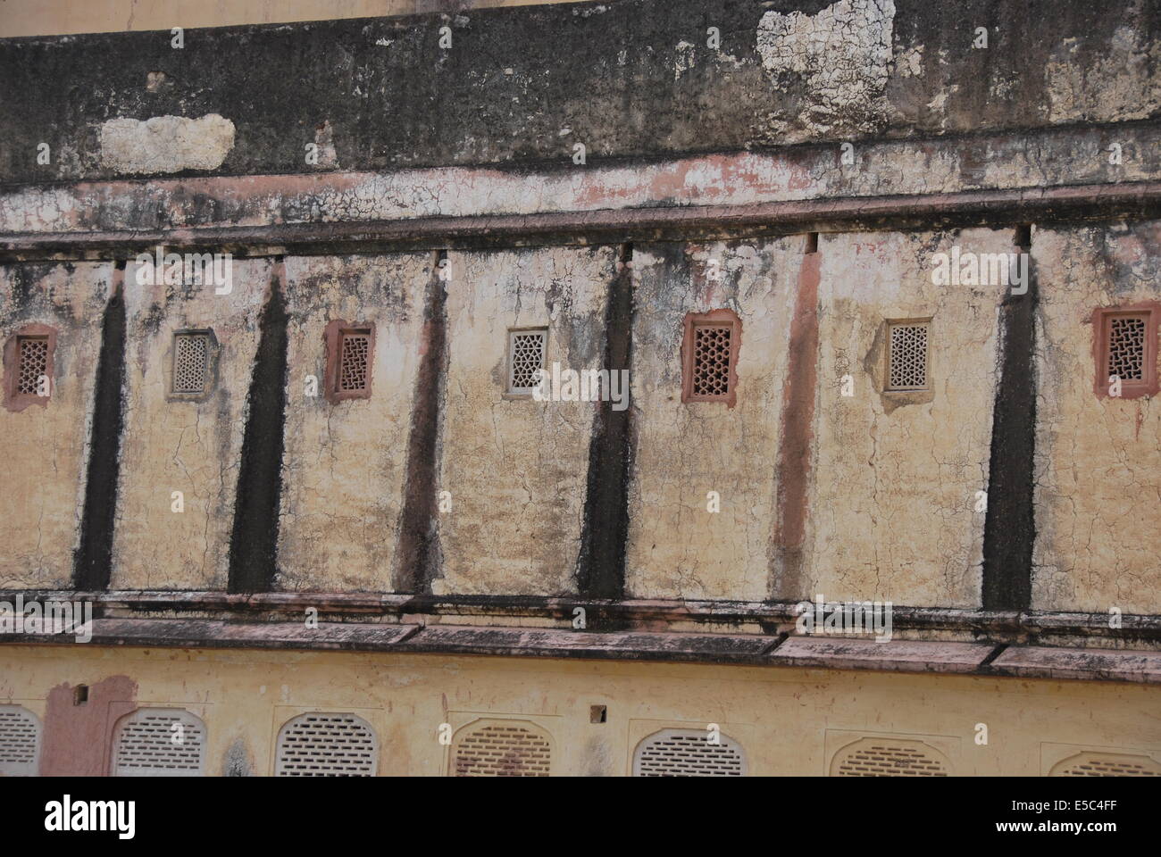 Forte Amber, generalmente noto come Forte Amer, è una grande attrazione turistica a Jaipur. Un fiore del Kachhwaha clan di ambra. Foto Stock
