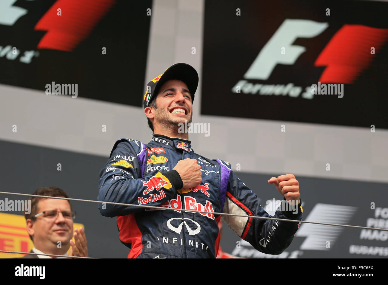 Budapest, Ungheria. 27 Luglio, 2014. Ungherese F1 Grand Prix gara dall'Hungaroring. Daniel Ricciardo da Infiniti Red Bull Racing finisce il primo posto sul podio il credito: Azione Sport Plus/Alamy Live News Foto Stock