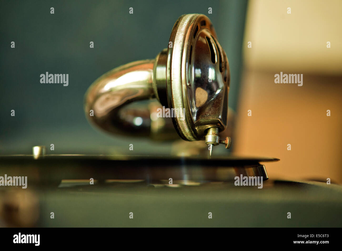 Close up di un ago su un grammofono player Foto Stock