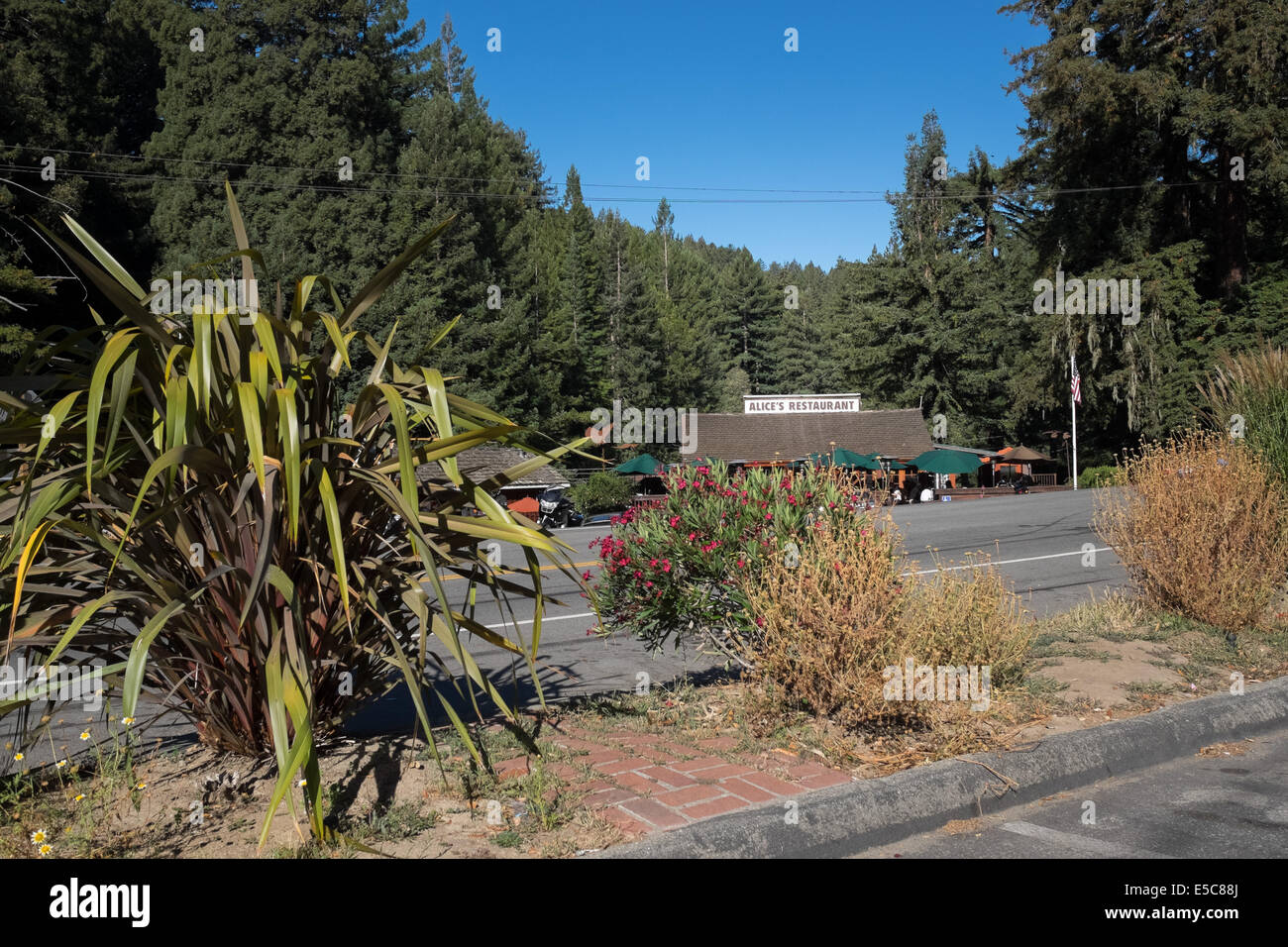 Alice ristorante storico ritrovo per motociclisti in Woodside California. Foto Stock