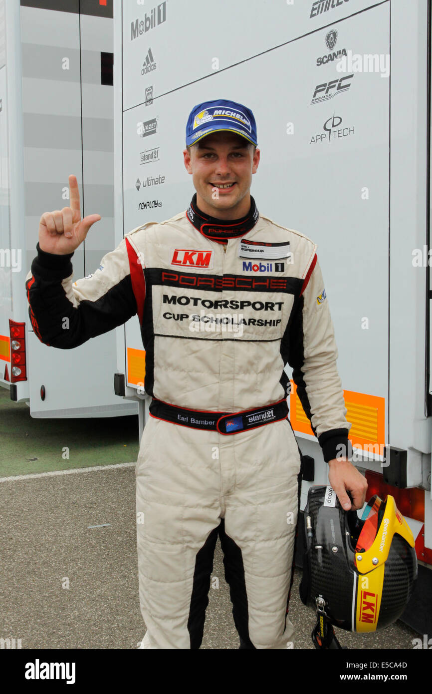 Magyorod, Hungaroring, Ungheria. 27 Luglio, 2014. Porsche Mobil 1 Supercup racing serie su Hungaroring. Earl Bamber (NZL) da FACH AUTO TECH Credito: Piotr Zajac/Alamy Live News Foto Stock