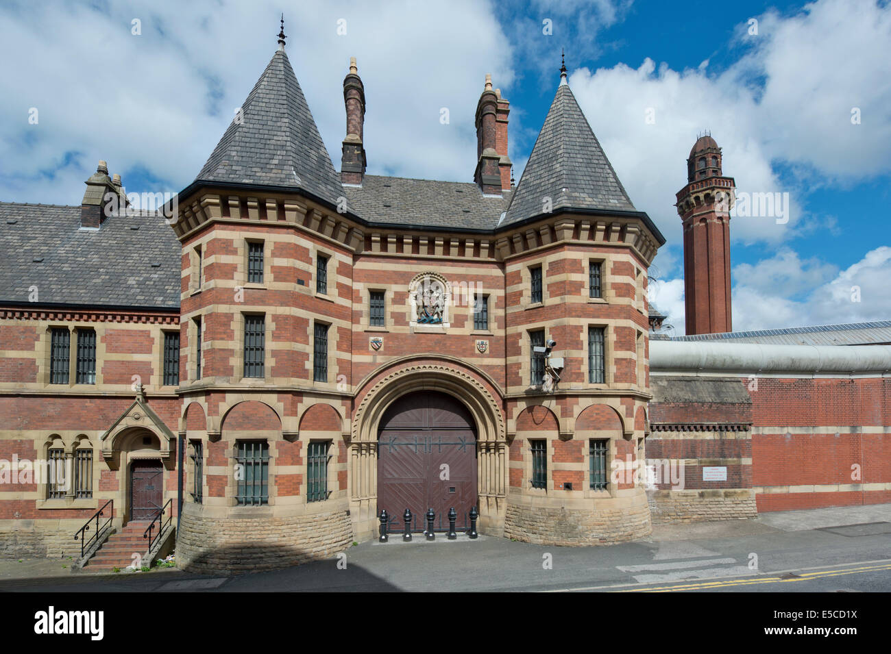 Il vecchio ingresso alla prigione di HM Manchester ad alta sicurezza carcere maschile, precedentemente noto come Strangeways. Foto Stock